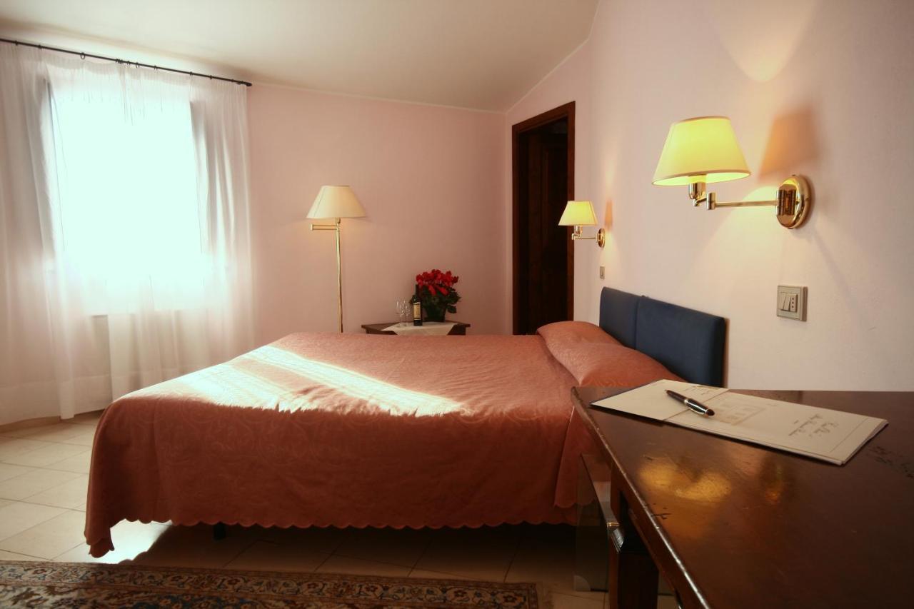 Casa Oliva Albergo Diffuso Bargni Exterior foto